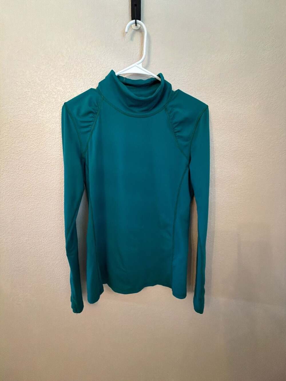 Athleta Mock Neck Long Sleeve Athletic Top Size S